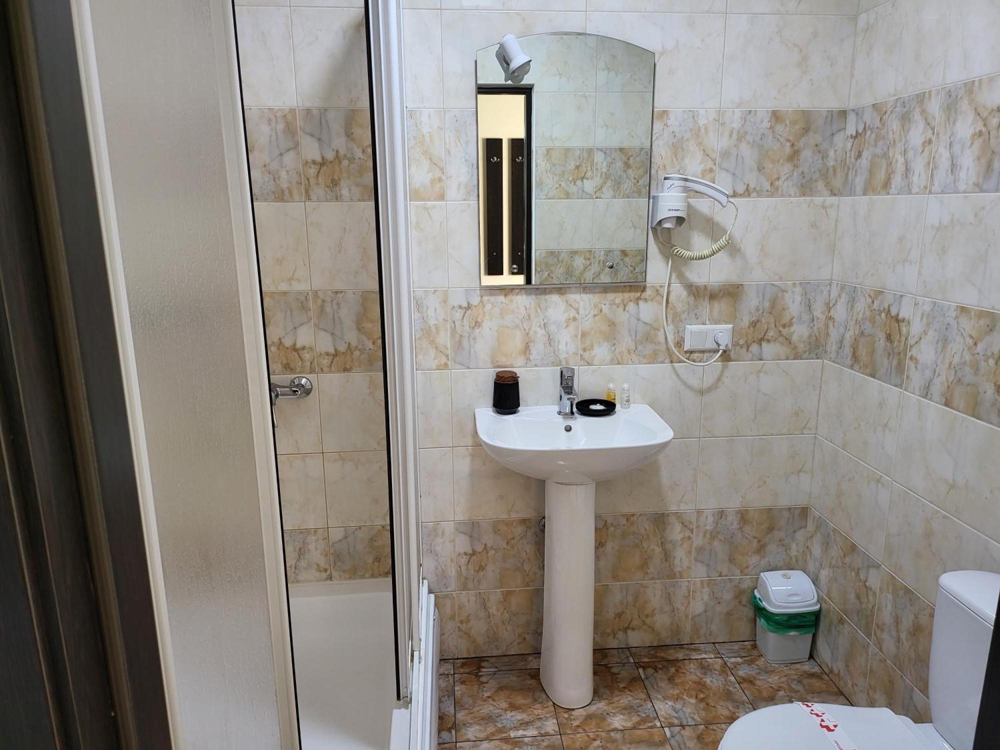 צ'יסינאו Comfort Hotel מראה חיצוני תמונה