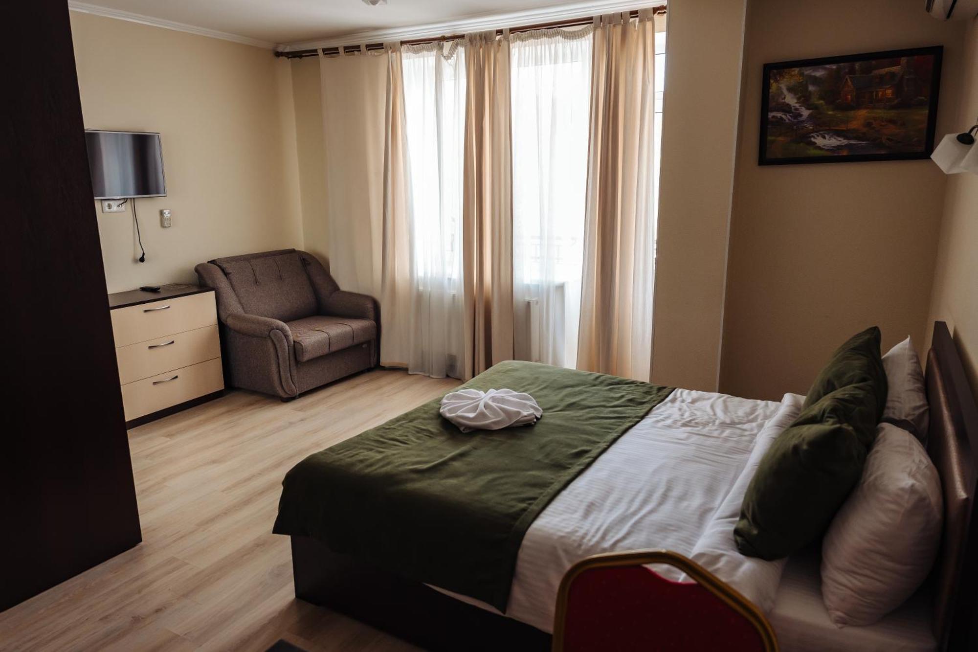 צ'יסינאו Comfort Hotel מראה חיצוני תמונה